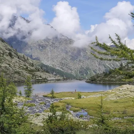 Minihouse Lisa Cir 0005 * Hone